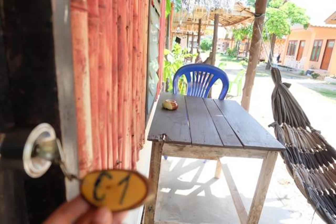มังกี้ บังกะโล เกาะลันตา ภายนอก รูปภาพ